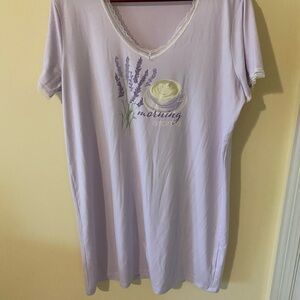 Lavender Graphic Women's Nightgown